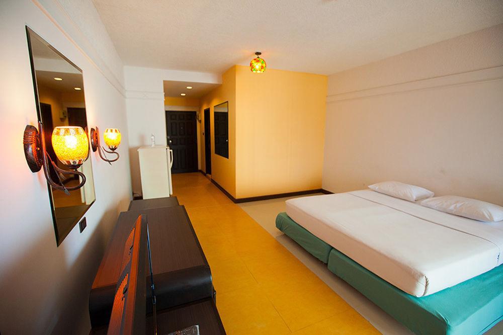 Markland Seaside Pattaya Exterior photo