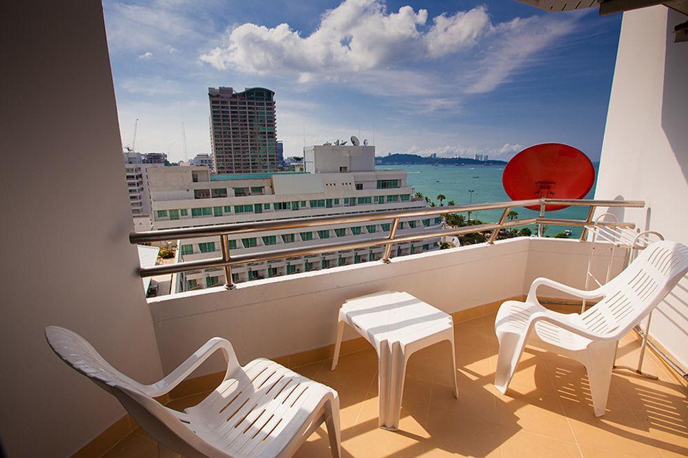 Markland Seaside Pattaya Hotel Exterior photo