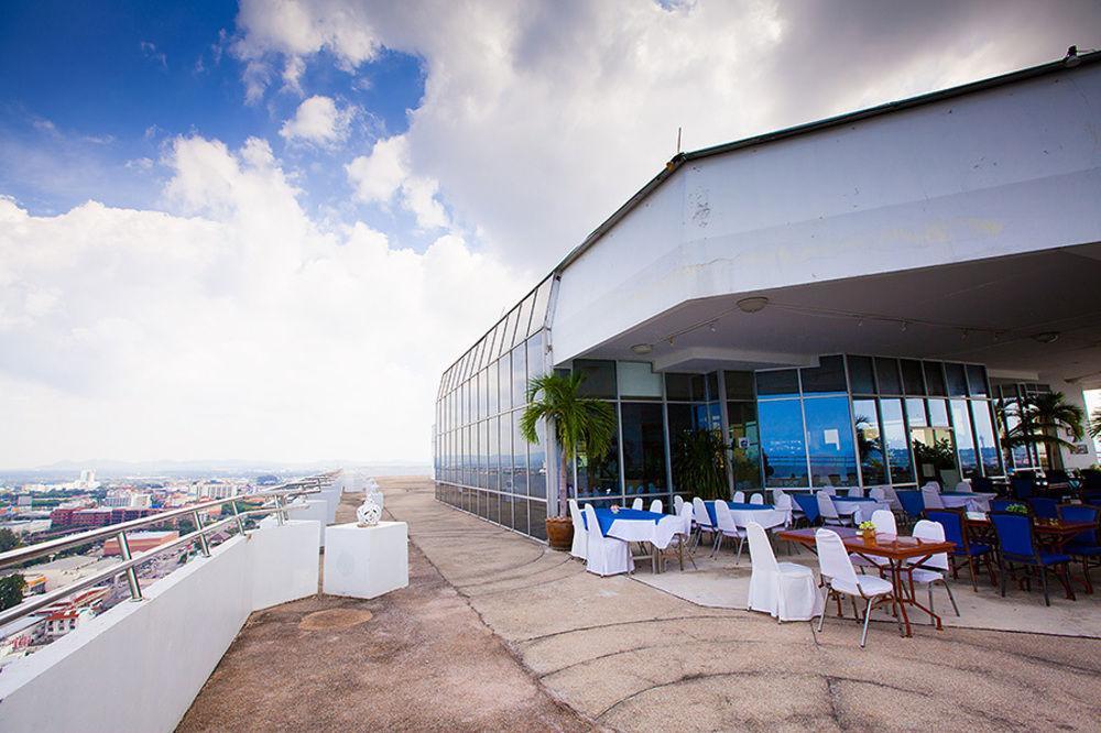 Markland Seaside Pattaya Hotel Exterior photo