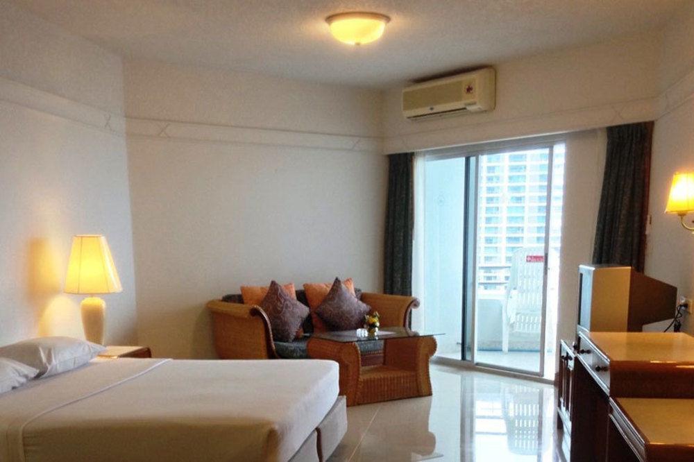Markland Seaside Pattaya Exterior photo