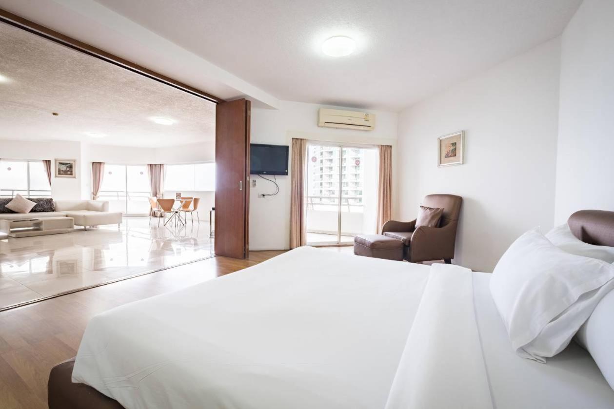 Markland Seaside Pattaya Exterior photo