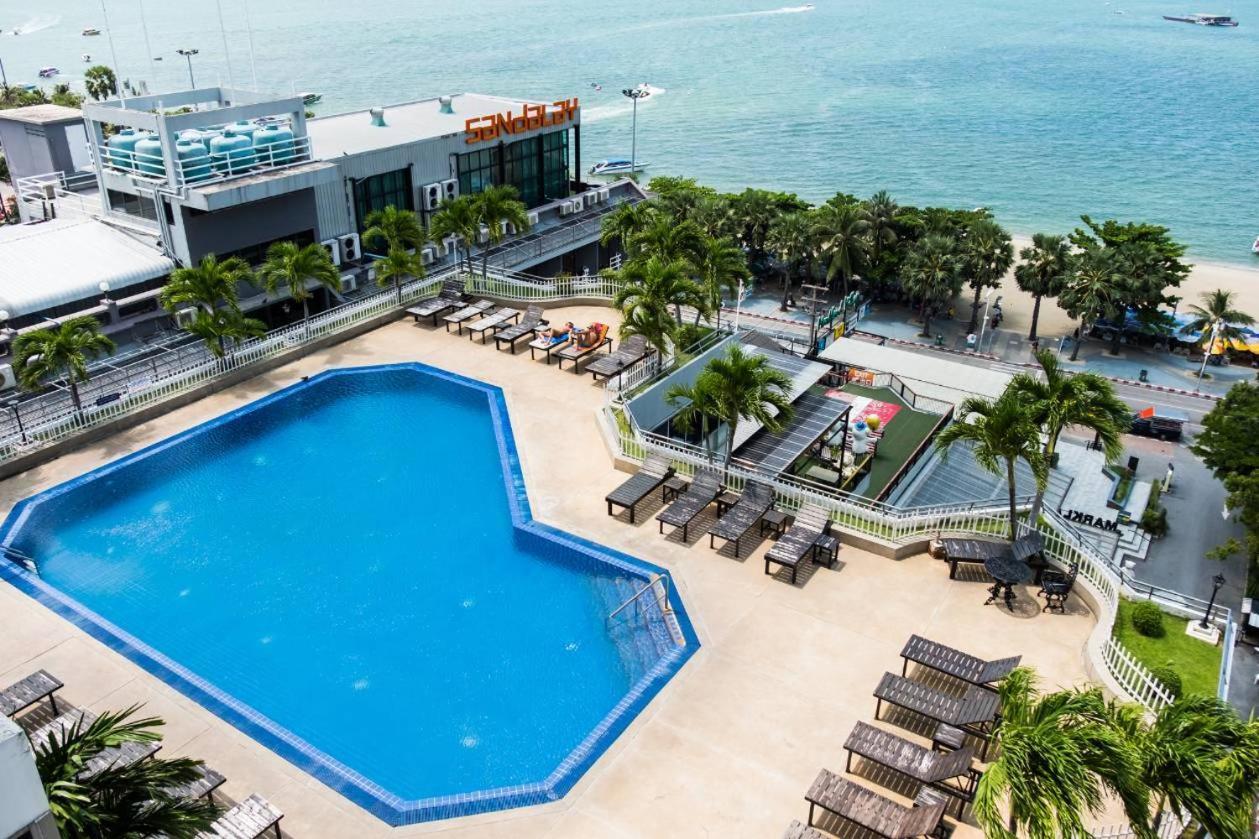 Markland Seaside Pattaya Hotel Exterior photo